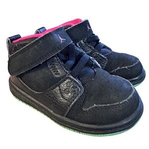 Jordan Kids Black and Pink Sneakers